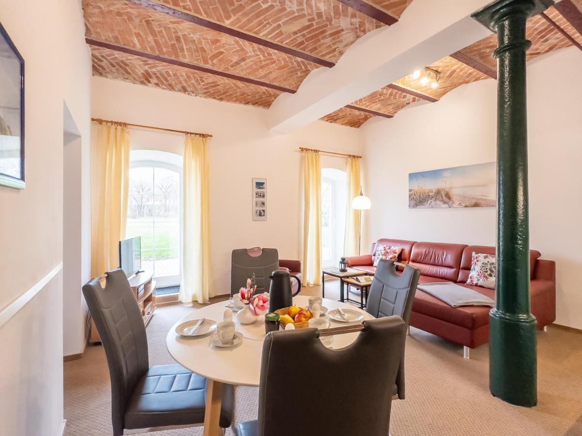 Gut Vorwerk Apartment Загард Екстериор снимка