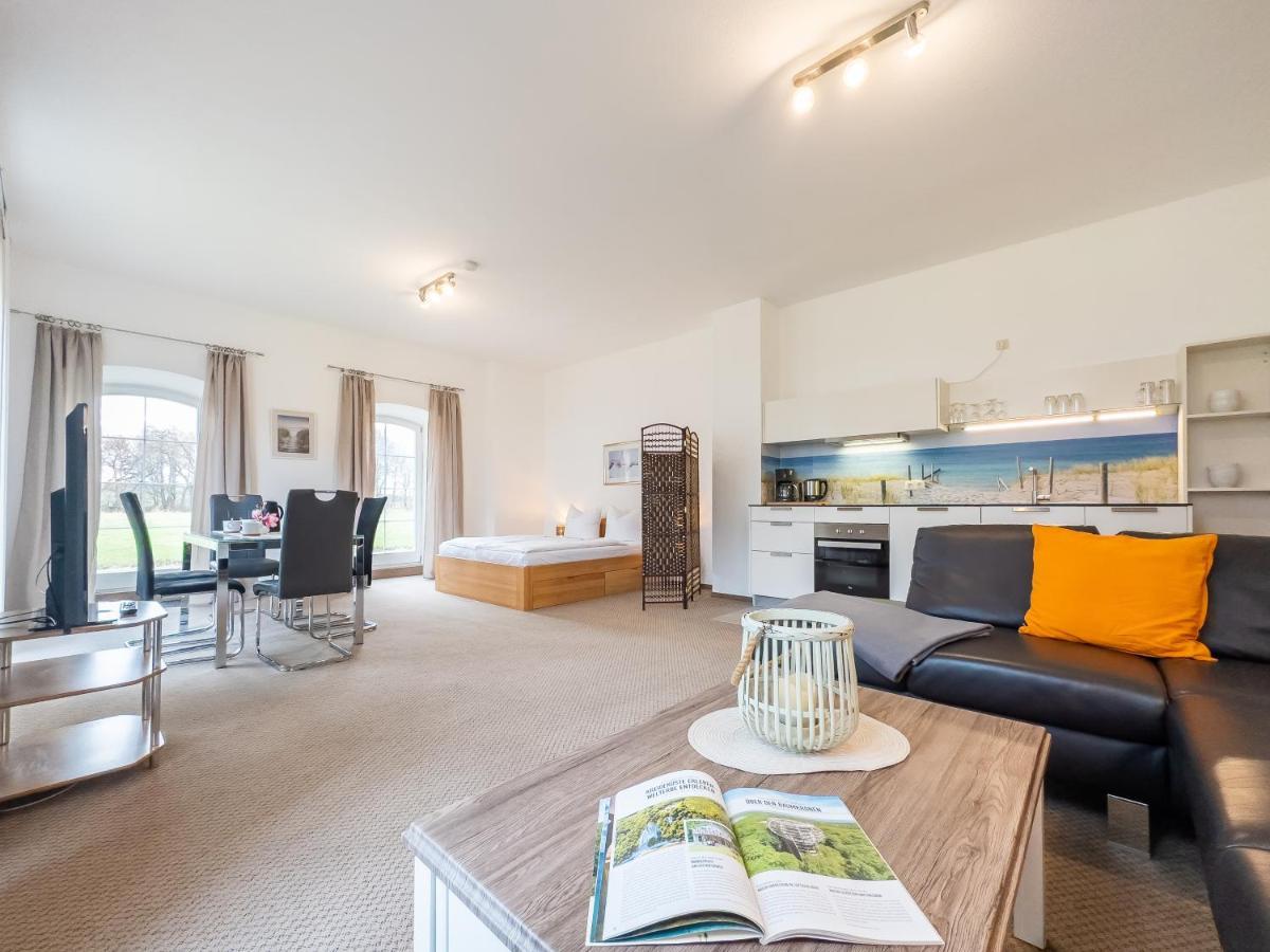 Gut Vorwerk Apartment Загард Екстериор снимка