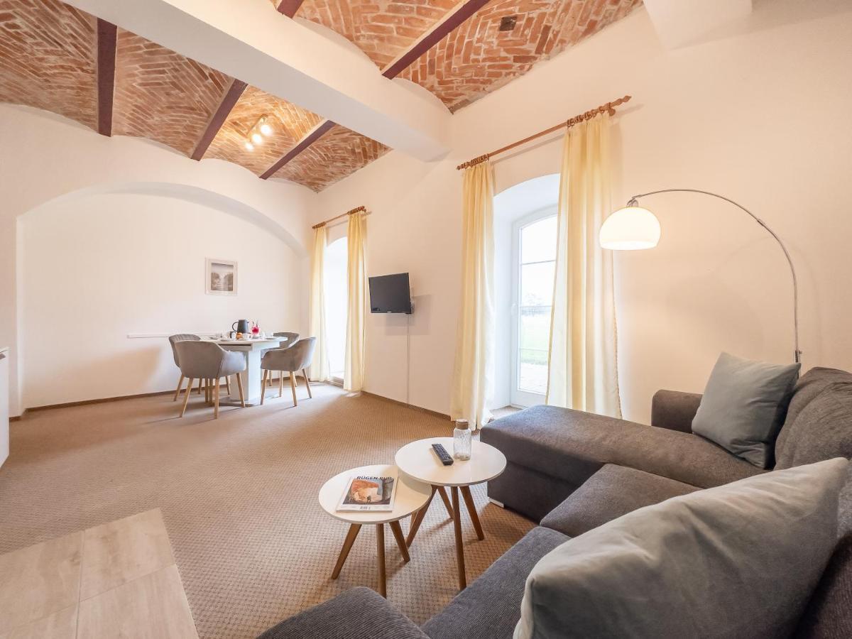 Gut Vorwerk Apartment Загард Екстериор снимка